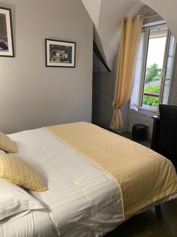 Logis Des Ducs Hotel Duras