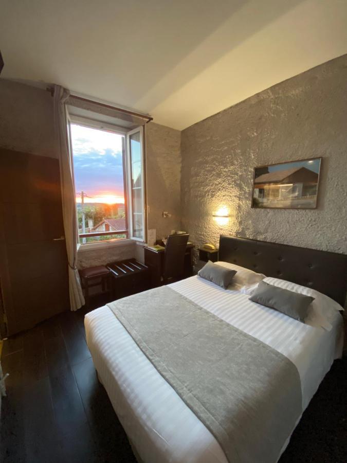 Logis Des Ducs Hotel Duras
