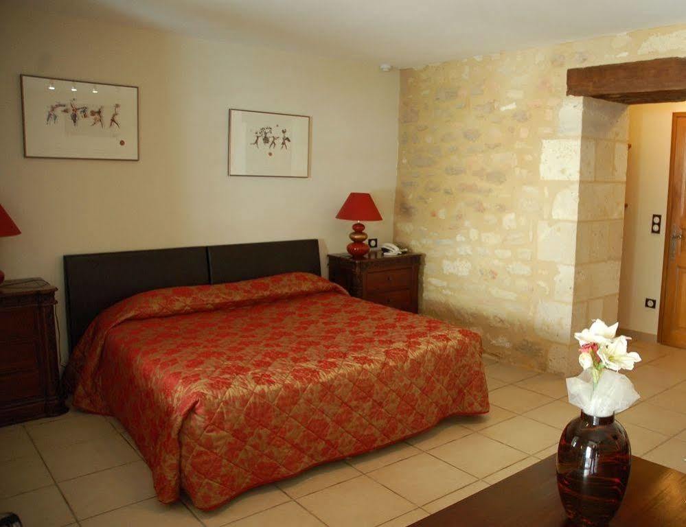 Logis Des Ducs Hotel